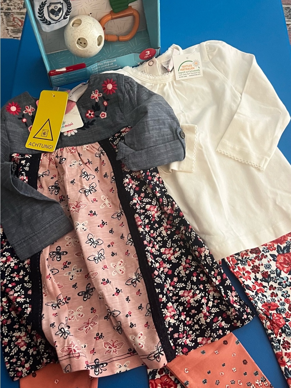 From Germany two baby girl matching outfits  NWT size 80/86~~12/18 mo smoke free